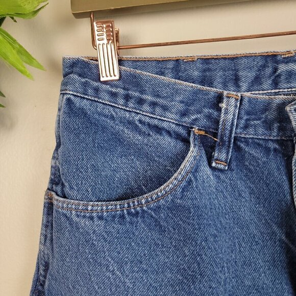 VTG Rustler Cutoff High Rise Medium Blue Wash Frayed Jean Mom Relaxed Shorts 2 4 - Picture 4 of 11